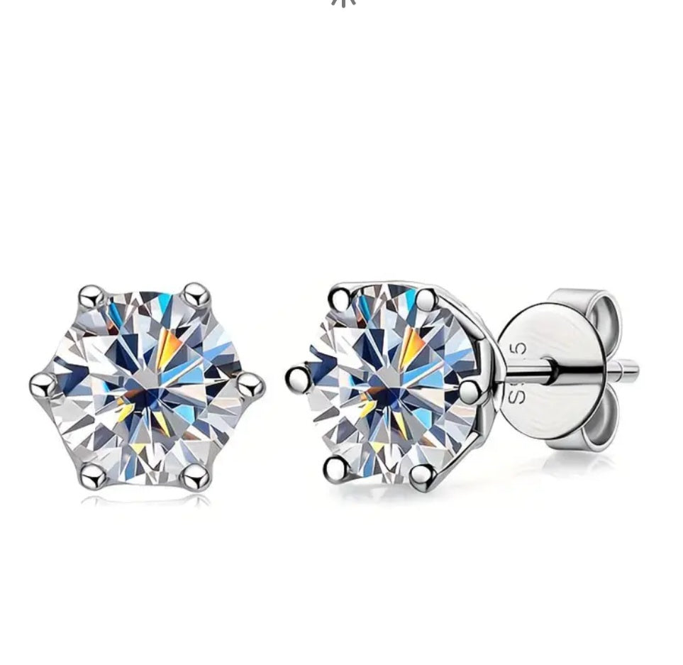 Moissanite Stub Earing