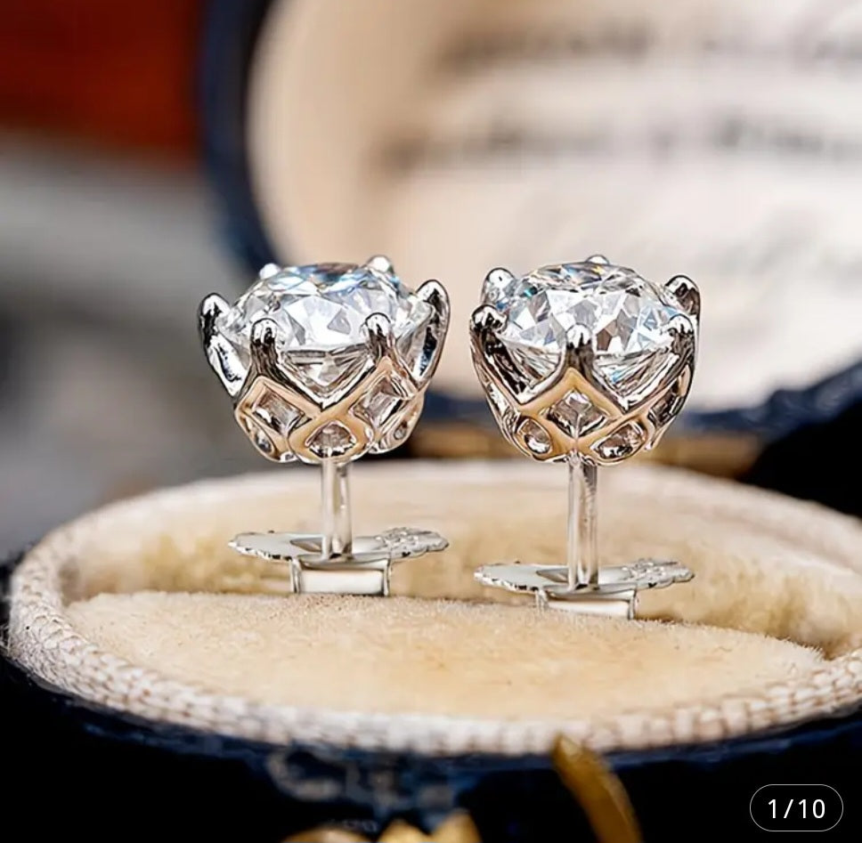 Moissanite Stub Earing