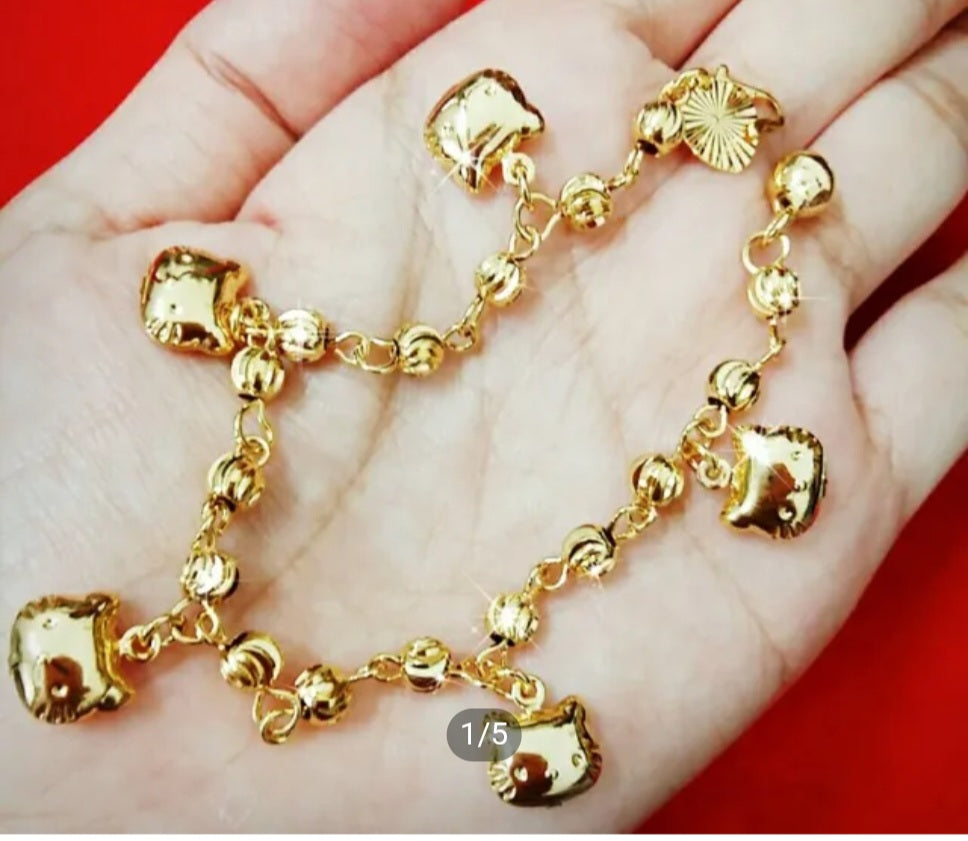 Gold Plate Cute Cat Charm Bracelet